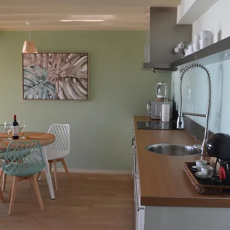 Playa Pequena Апартаменты *