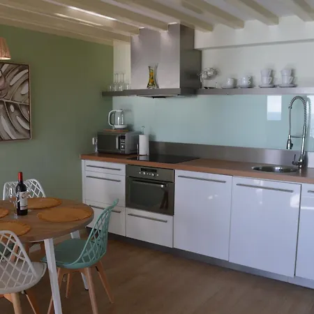 Апартаменты Playa Pequena *